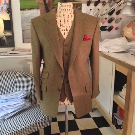 The Bespoke Tweed Suit Bespoke Suits By Savile Row Tailors