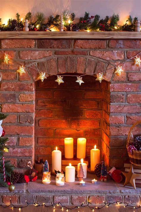 38 Most Beautiful Christmas Fireplace Decorations