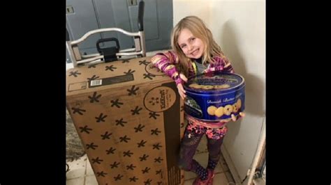 6 Year Old Orders Doll House 4 Pounds Of Cookies Using Amazons Alexa App Woai
