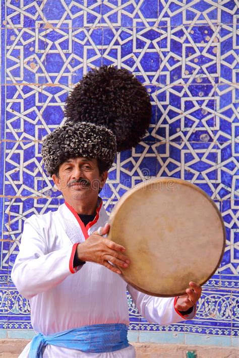 Khiva Uzbekistan May 4 2011 Traditional Uzbek Musician Performing At Tosh Hovli Palace