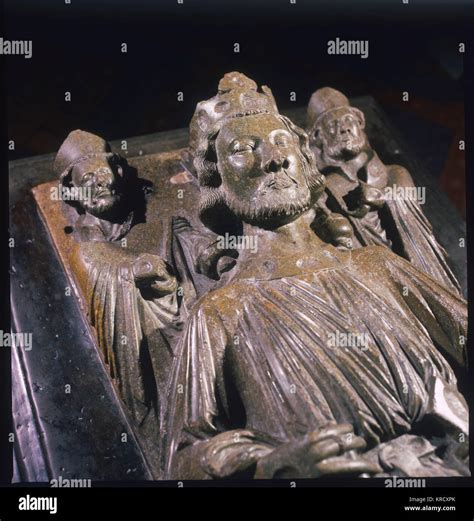 The Effigy Of King John 1167 1216 On His Tomb In Worcester