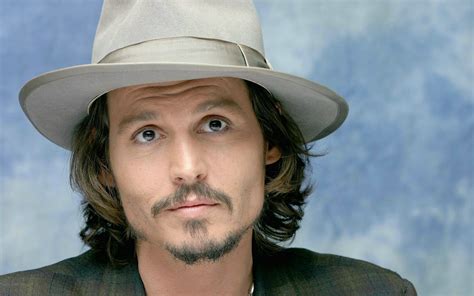 Johnny Depp Johnny Depps Staffer Recalls Finding Severed Fingertip
