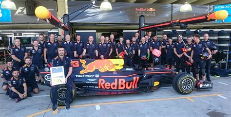 Red Bull Racing Gets Award From F1 Racing For Being The Best Pit Crew