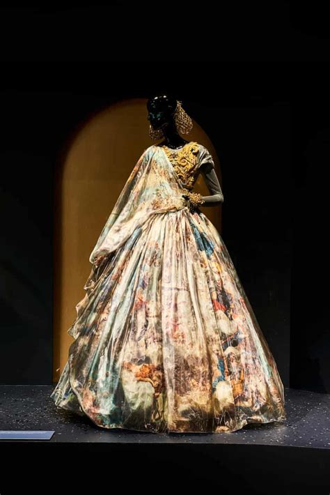 Divine Inspiration The Heavenly Gowns Of Guo Pei In Pictures Guo