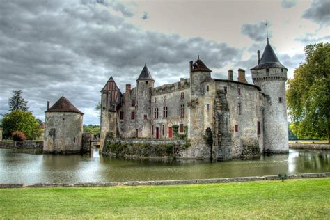 Chateau De La Brede Montesquieu During Your Vacation Francecomfort