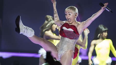 Miley Cyrus Gig Banned In Dominican Republic Over Morals Bbc Newsbeat