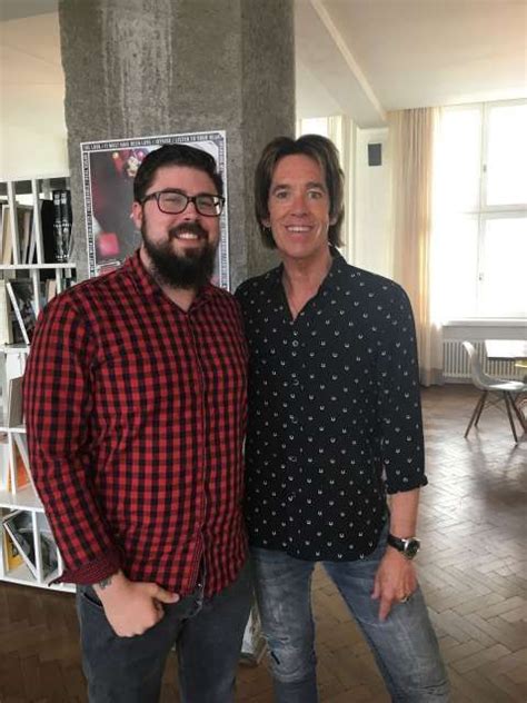 Per gessle uppträder i late night concert på ett helt folktomt cirkus i stockholm. Per Gessle zu dem Roxette-Comeback ohne Marie Fredriksson ...