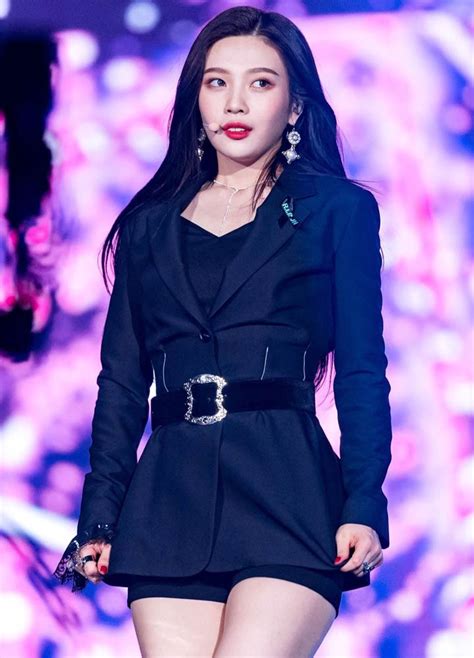 Maybe you would like to learn more about one of these? The True Height And Weight Of Each RED VELVET Member - 911 ...