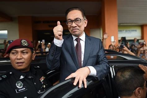 Anwar Ibrahim Resmi Bebas Dari Penjara