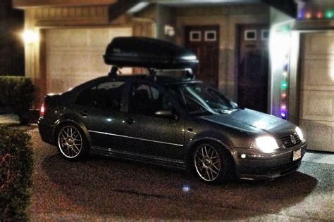 Volkswagen Jetta Gli Mk4 With A Thule Excursion Carrier Nighttime