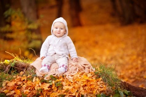 852546 Autumn Infants Smile Glance Rare Gallery Hd Wallpapers