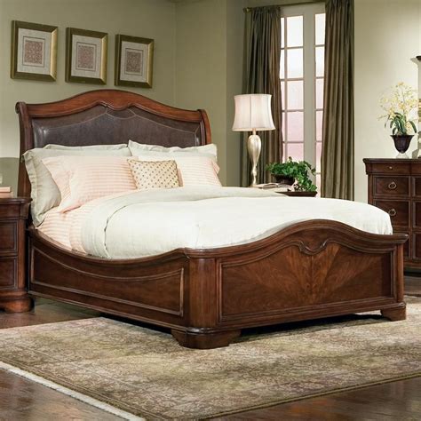 Heritage Court Queen Bed With Leather Headboard By Legacy Classic