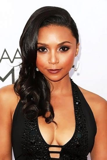 Danielle Nicolet NUDE Sexy Pics And Lesbian Scenes The Fappening