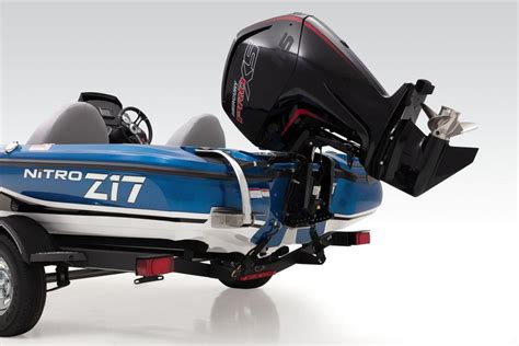 2020 Nitro Z17 Bass Boat