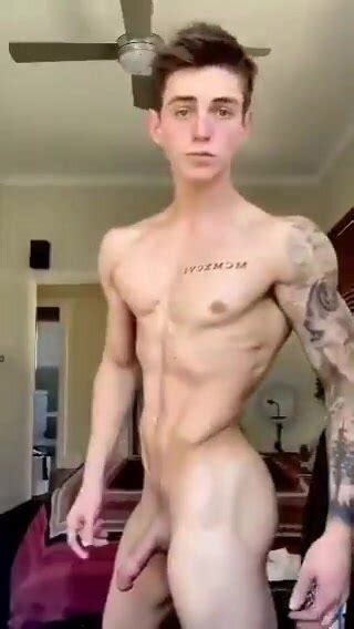 Hung Muscle Twink Shows Off
