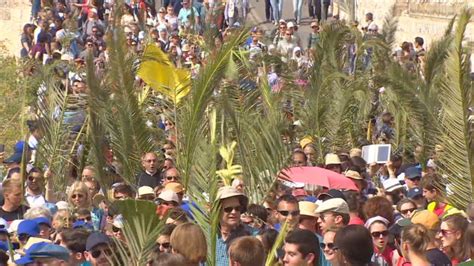 Christians Celebrate Palm Sunday Cnn