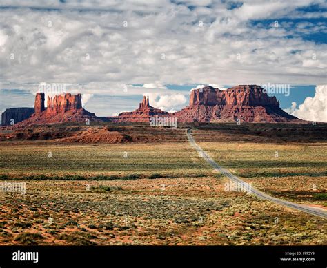 Highway Leading To Monument Valley Utaharizona Stock Photo Alamy