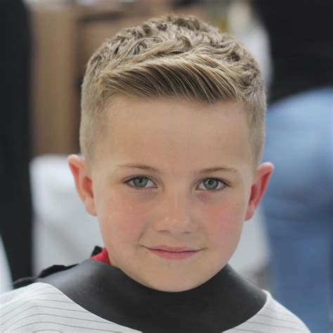 Young children are full of courage, so how about giving them haircuts that fit their fun personality? 55+ Boy's Haircuts: 2021 Trends + New Photos