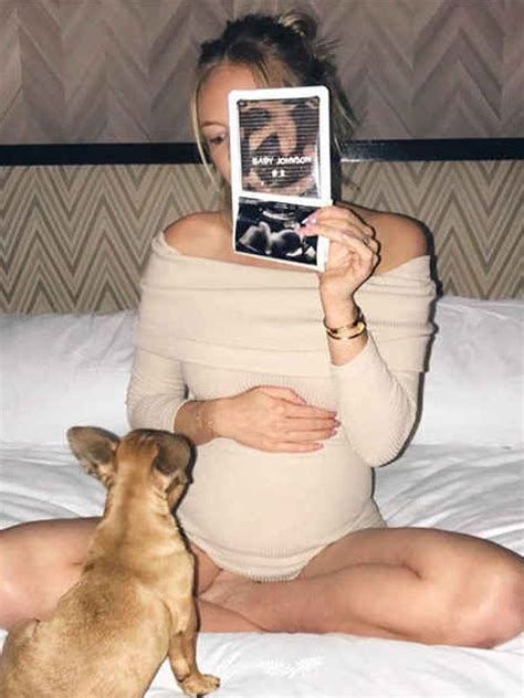 Pics Paulina Gretzky Pregnant With Dustin Johnsons 2nd