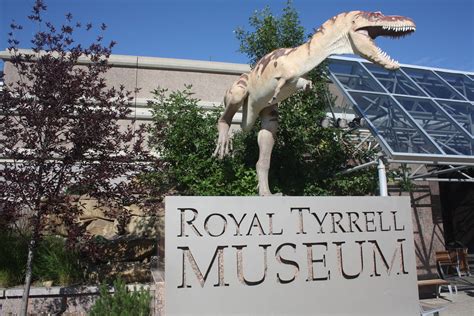 Royal Tyrrell Museum Entrance Sign Zoochat