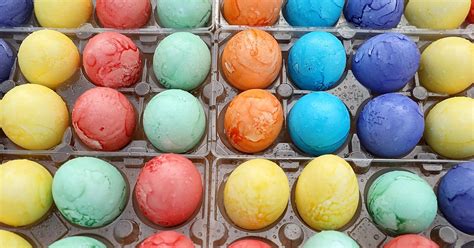 5 Natural Easter Egg Dye Ideas Using Edible Ingredients