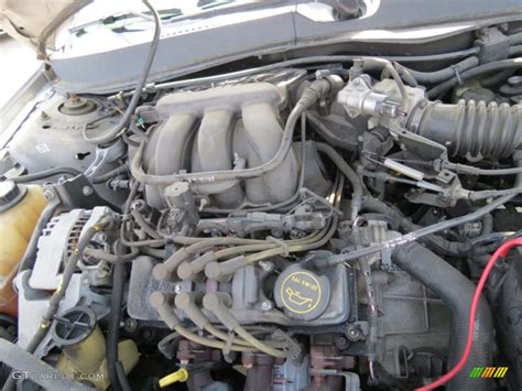 2005 Ford Taurus Se Engine Photos