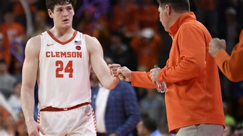 Clemson Remains In Top 25 After Back To Back Losses