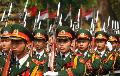 Vietnam Intensifies Investment In Modernizing Army Pm