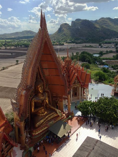 Gambar Bangunan Perjalanan Menara Tengara Pariwisata Tempat