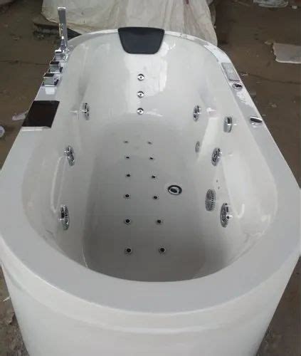 White Acrylic Jacuzzi Bath Tub For Spa 6 X 3 X 20 At Rs 42374 In
