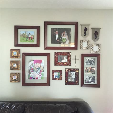 Photo Grouping In Living Room Added A Few New Items Cozy House