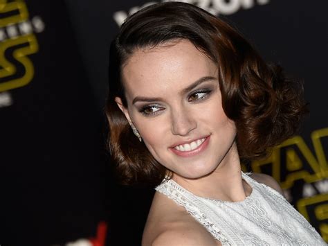 Star Wars Actress Daisy Ridley Warns Fans Against Believing Everything