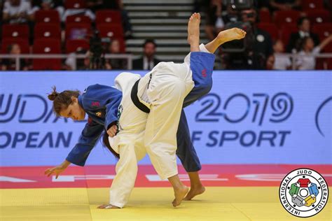 France's amandine buchard didn't need much time to beat switzerland's fabienne kocher in their semifinal judo bout at the tokyo olympics. Fabienne KOCHER / IJF.org