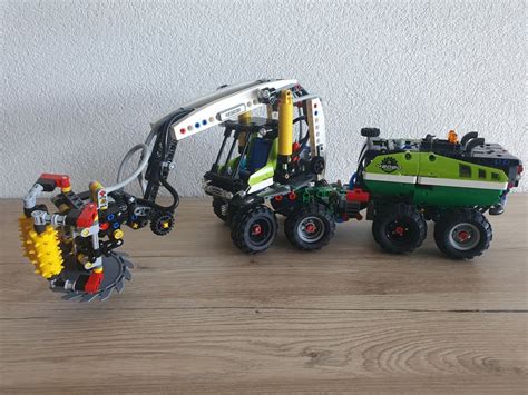 Lego Technic Le Camion Forestier 42080 Incomplet Kaufen Auf Ricardo