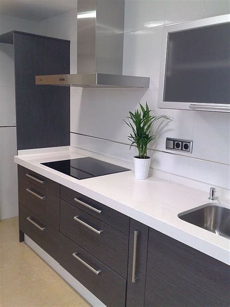 Mueble de cocina multiuso aparador triplo kit blanco mosconi. azulejo blanco cocina - Buscar con Google | Cocina gris y ...