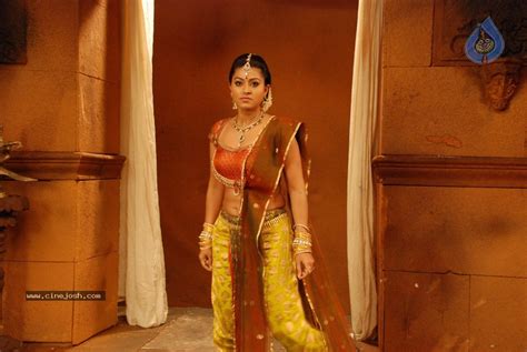 Sneha Stills In Rajakota Rahasyam Photo 35 Of 62