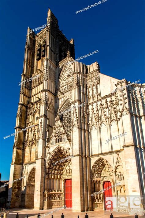 Saint Etienne Cathedral Auxerre Yonne Burgundy France Stock Photo