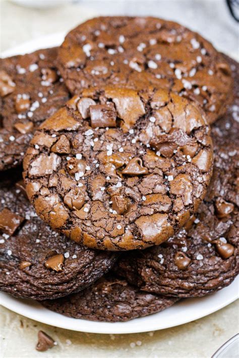 Brownie Cookies Soft Chewy Cookies With Crisp Edges And Crinkle Tops