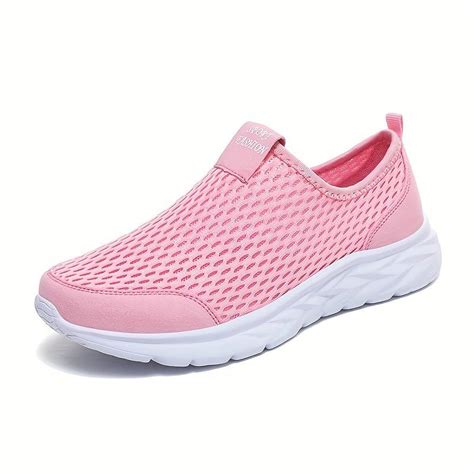 Letter Patched Slip On Walking Shoes Lightweight Breathable Mesh