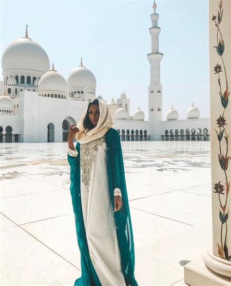 Sheik Zayed Mosque Abu Dhabi Dubai Fashion Women Dubai Fashion