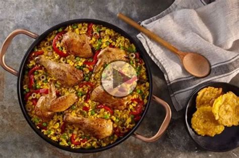 locrio de pollo dominican chicken and rice recipes goya foods receita