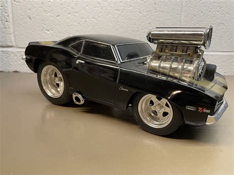 Funline Muscle Machines 1969 Chevy Camaro Z28 118 Scale 2000 Black