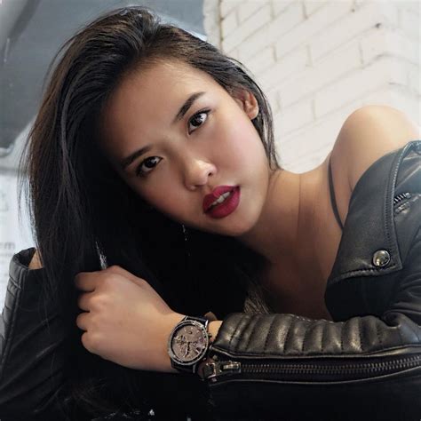 10 Potret Terbaru Clara Tan Mantan Finalis Asias Next Top Model Asal