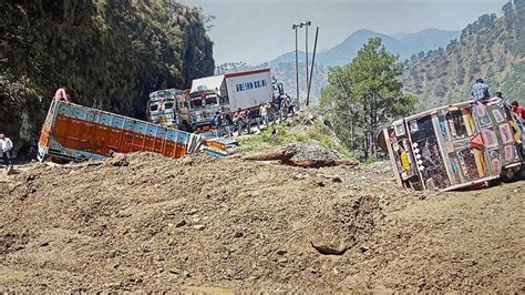 Jammu Srinagar Highway Remains Shut For Third Day After Landslides Due To Rains Latest News