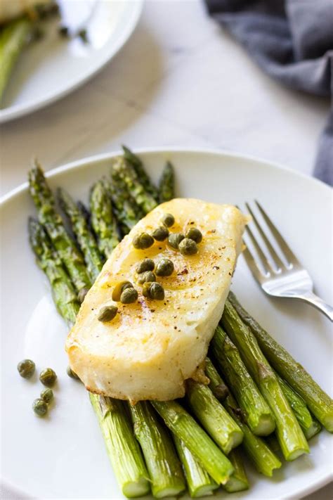 5 Ingredient Pan Seared Sea Bass With Brown Butter Caper Sauce Recipe Savory Dinner Sea