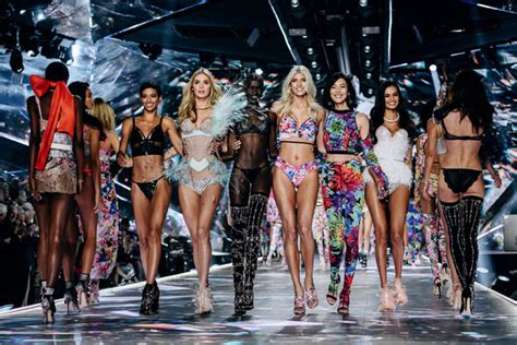Victorias Secret Casts First Openly Transgender Woman As A Model The New York Times