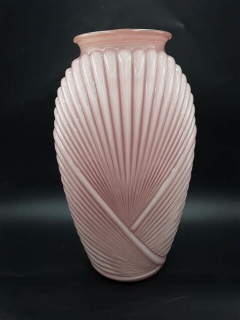 Vintage Art Deco Light Pink Colored Ribbed Pleated Glass Vase Large 12