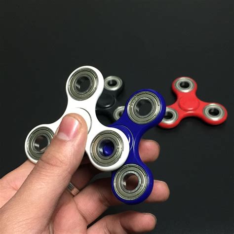 2017 New Black Tri Spinner Fidgets Toy Plastic Edc Sensory Fidget