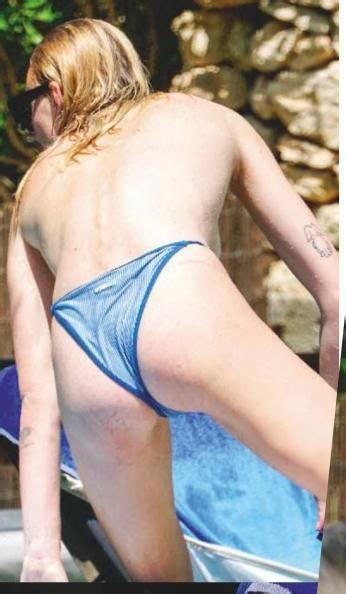 Sophie Turner Hermosa Bikini My Xxx Hot Girl