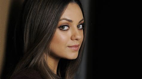 Mila Kunis Magazine Foto Wallpaper For 1920x1080